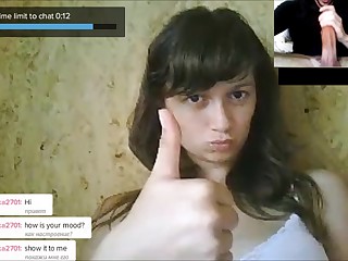 Русский парень дрочит член на девушек из видео чата
