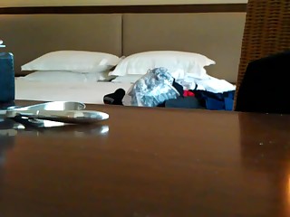 Домашний русский секс раком на кровати, снятый на скрытую камеру любителем